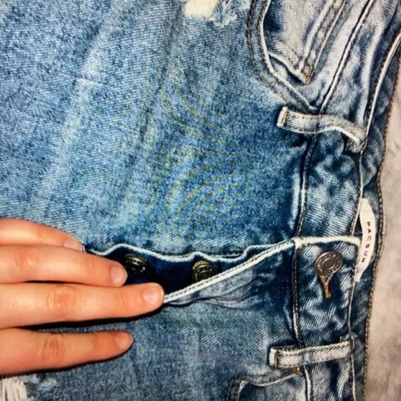 Pacsun distressed mom jeans medium light wash - Picture 2 of 5